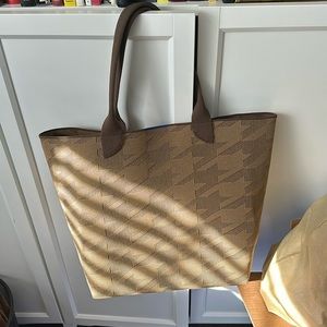 Rothy’s Herringbone Tote!